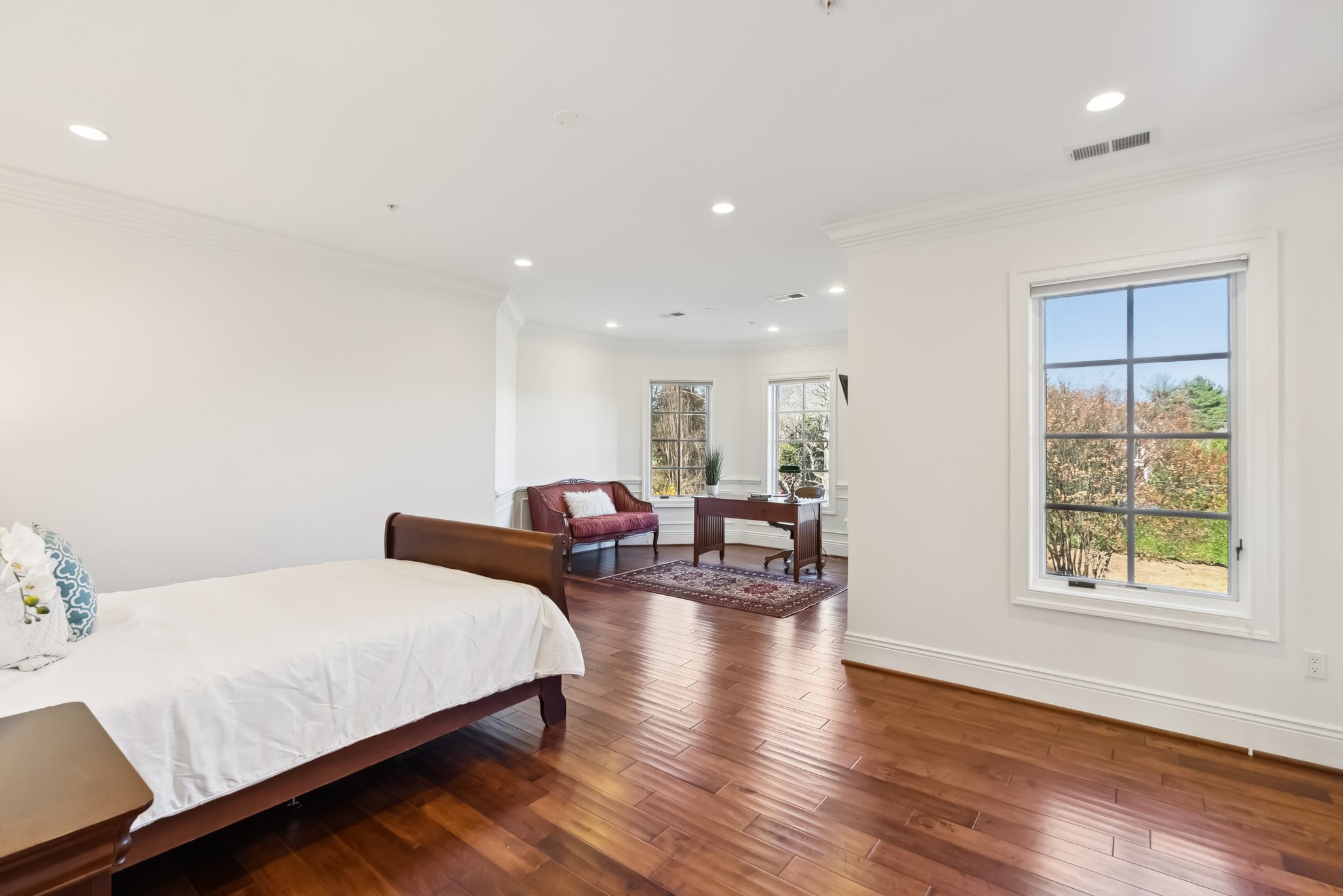 Bedroom 2 with Office Space