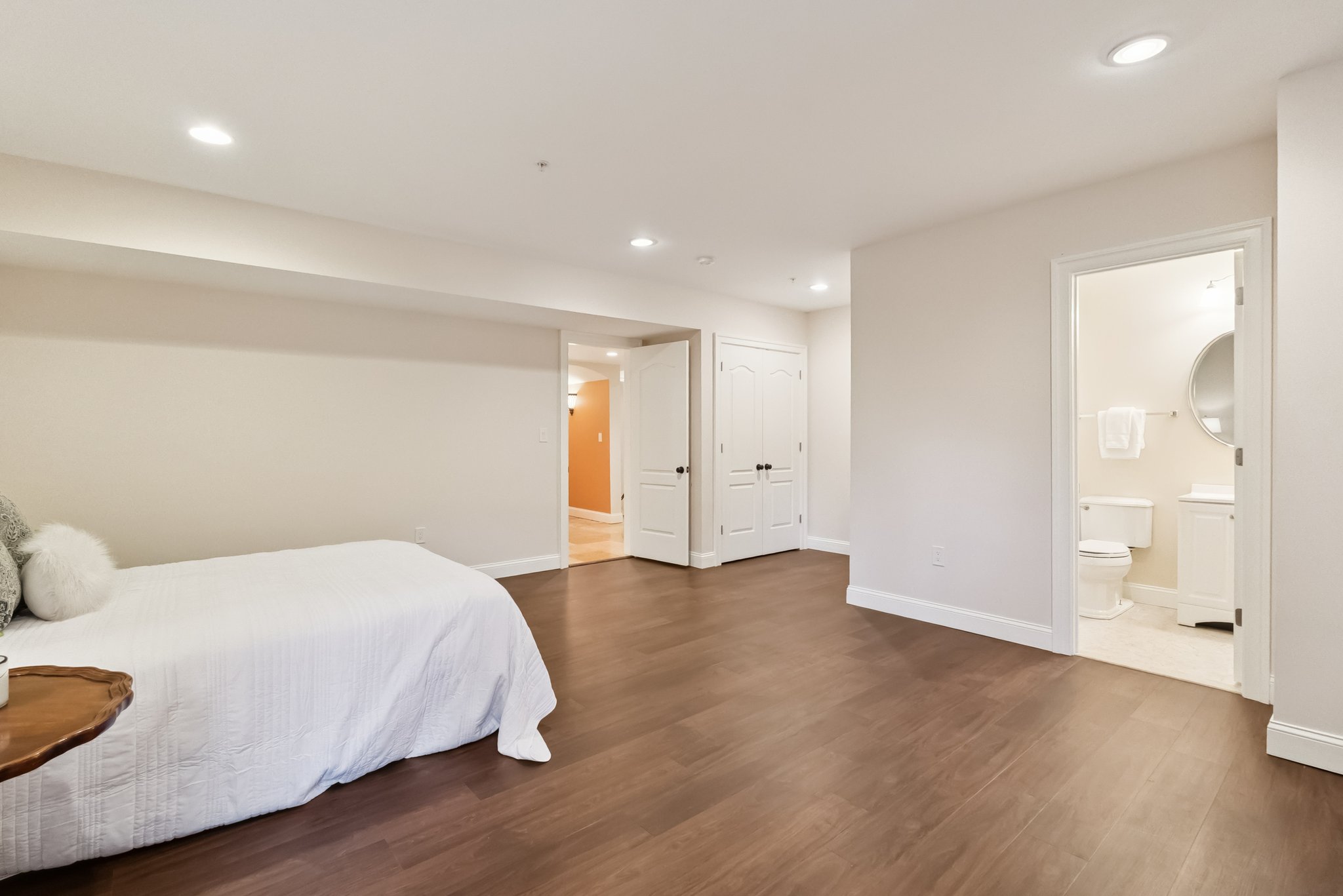 Lower Level Bedroom with Ensuite Bathroom