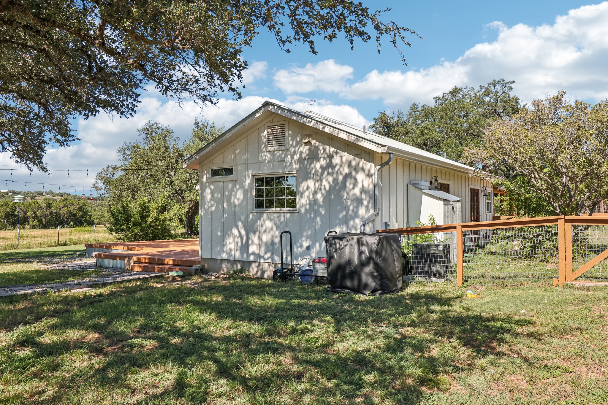 Farm to Market 32-S2507-057.jpg