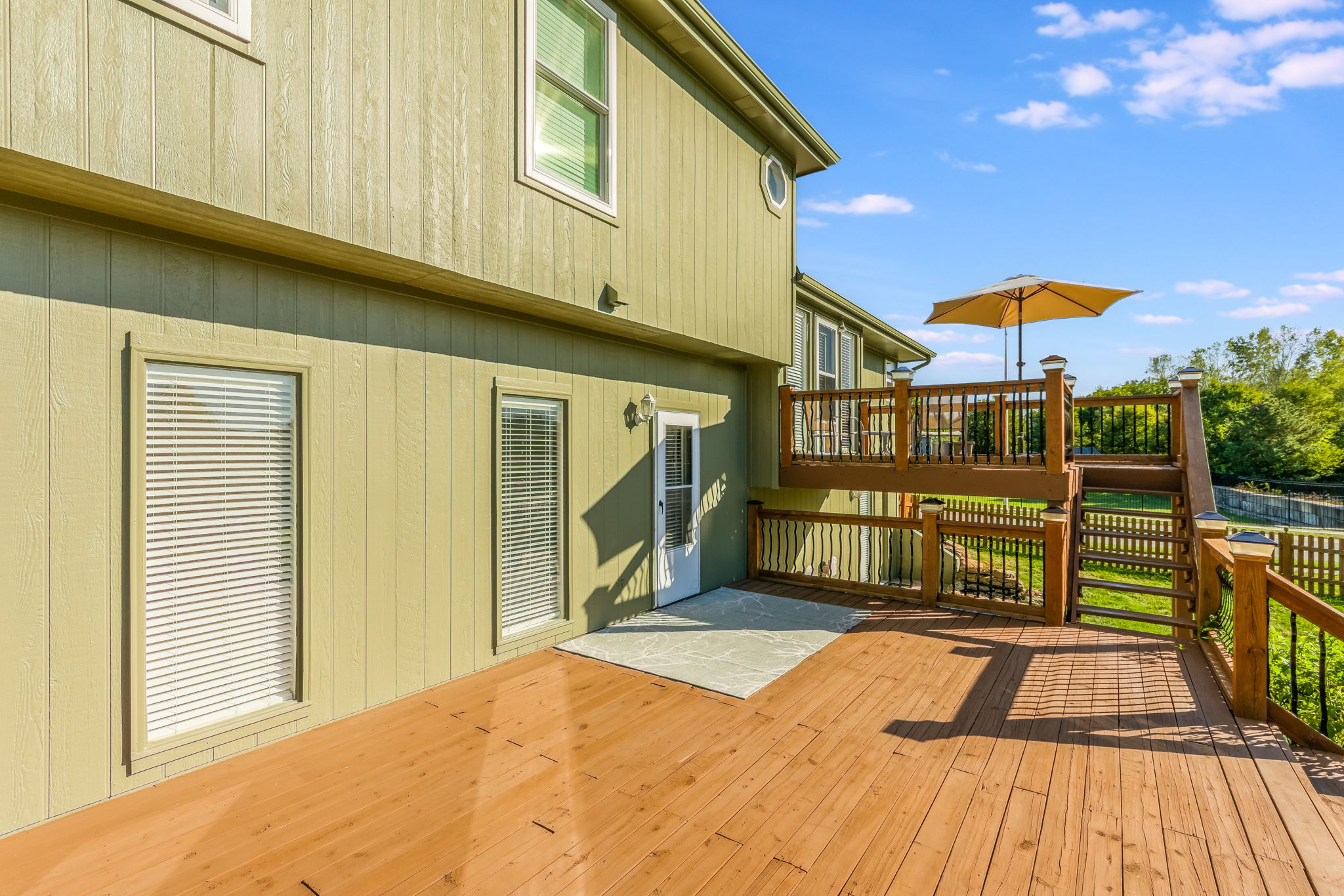10700 N Holmes St-07