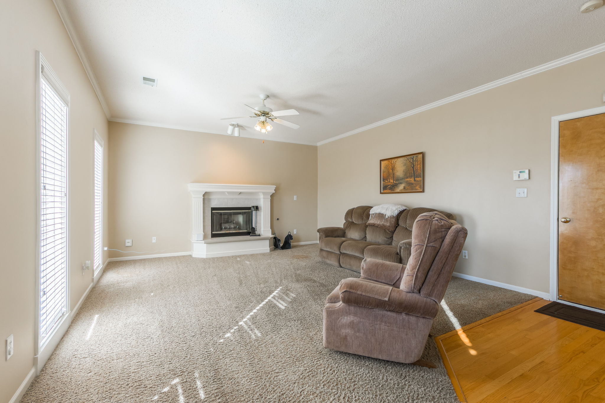 10700 N Holmes St-33