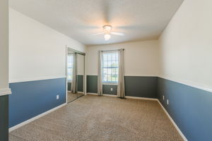 10700 N Holmes St-27