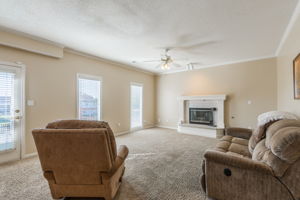 10700 N Holmes St-32