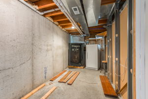 10700 N Holmes St-39