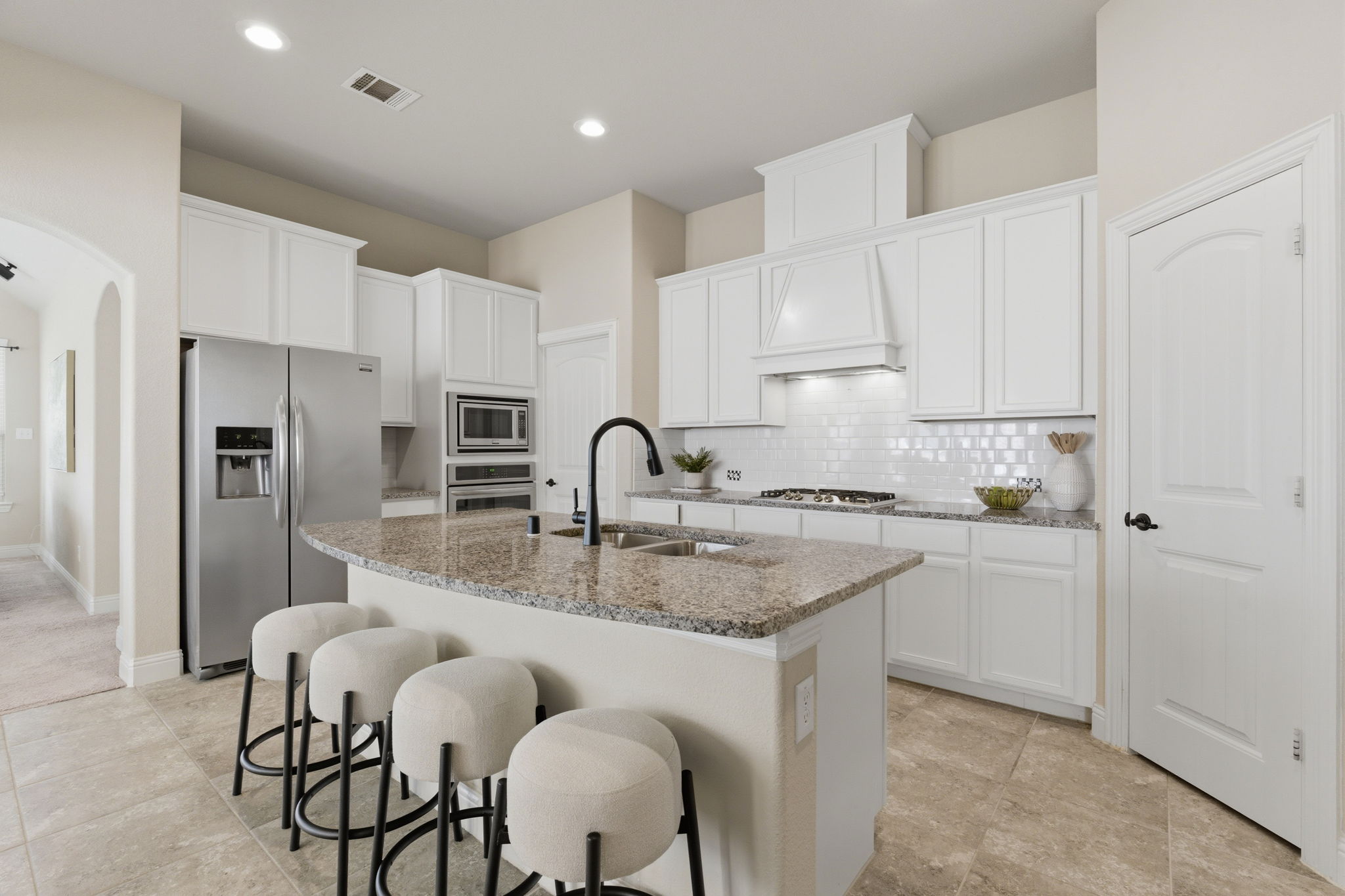  Photo 49