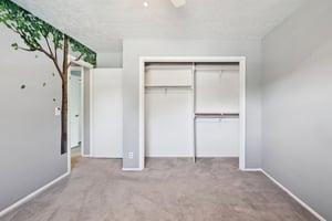 7271 - 10704 Borman Cir_022.jpg