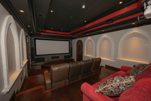 Upper Level Movie Theater 4-e