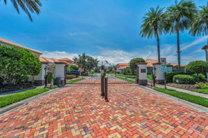 Siena Gated Entry6