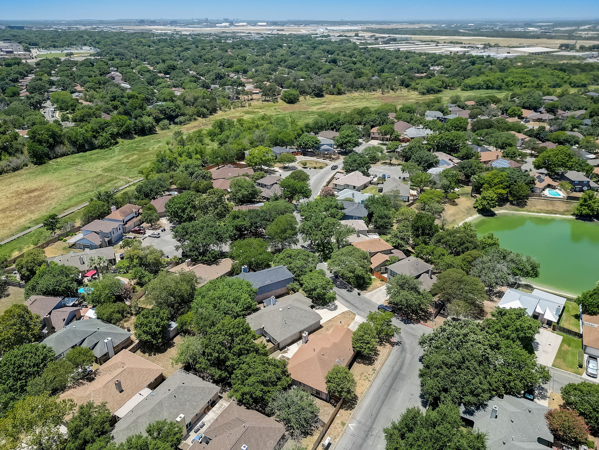 Lake Path Dr-050