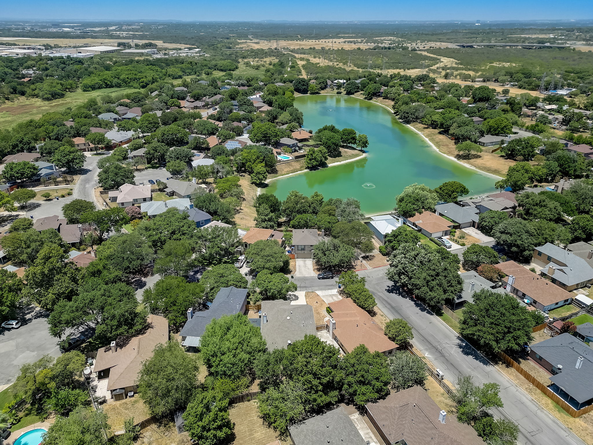 Lake Path Dr-049