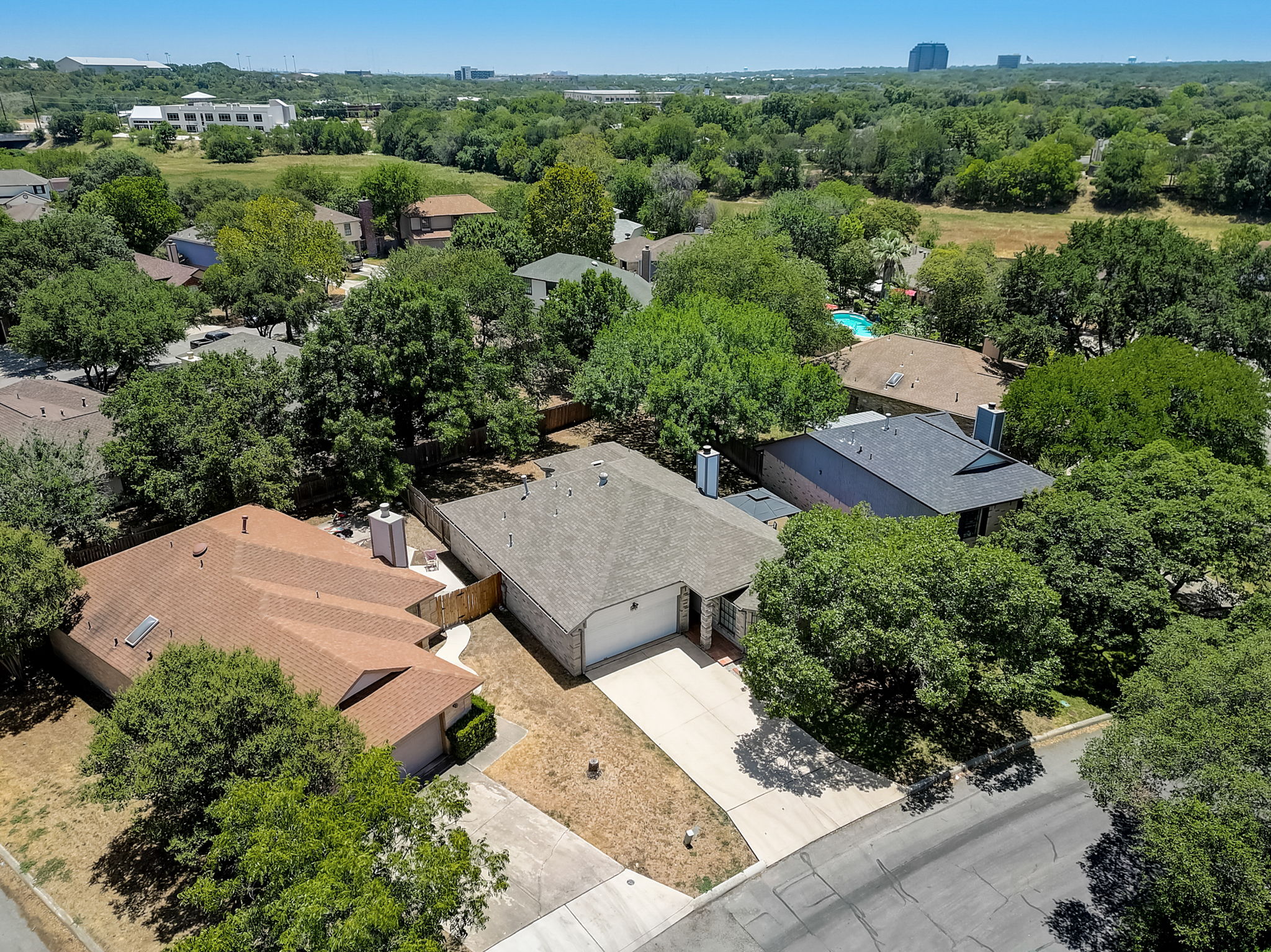 Lake Path Dr-044