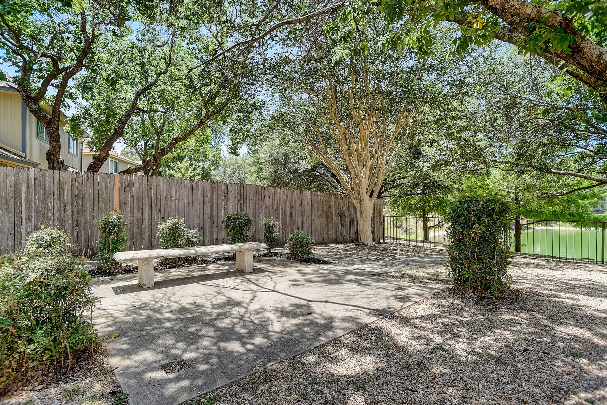 Lake Path Dr-063