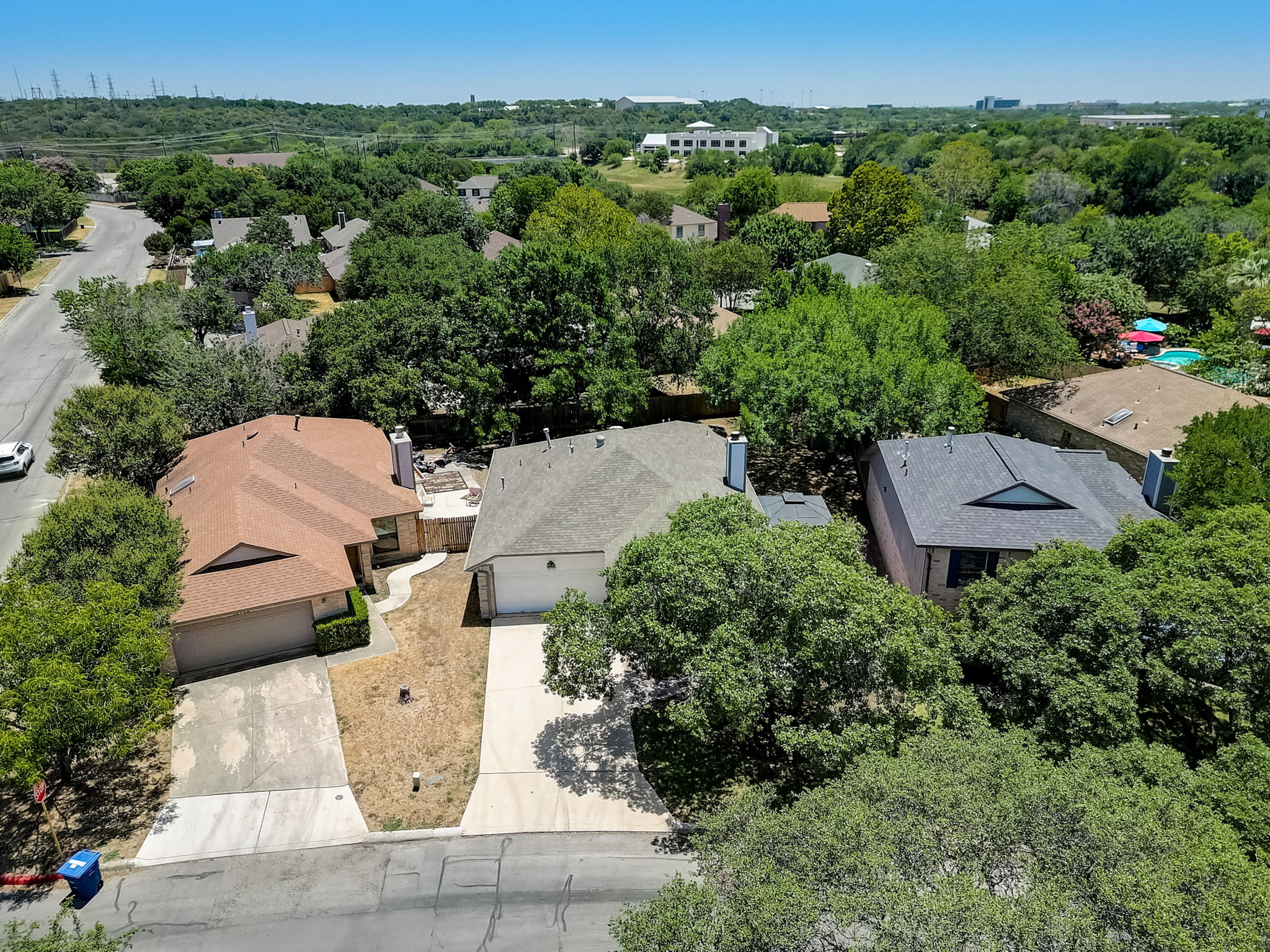 Lake Path Dr-043
