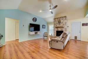 Lake Path Dr-007