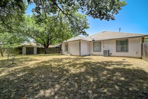 Lake Path Dr-039
