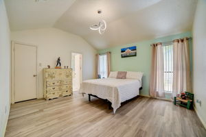 Lake Path Dr-022