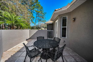 Guest Bedroom Patio2