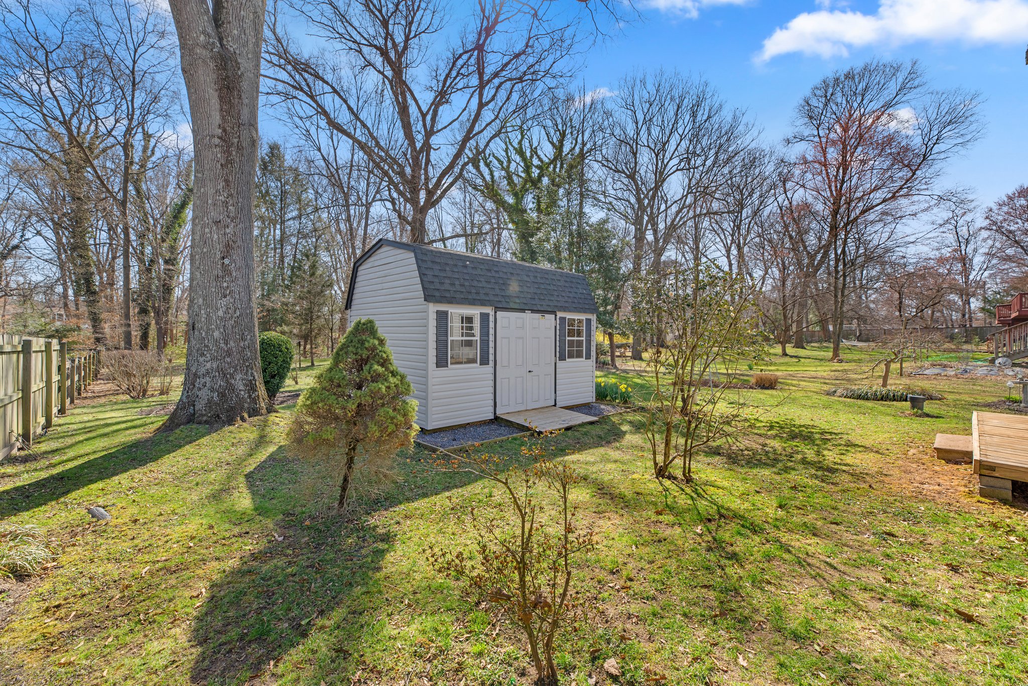 47. 1071 Omar Dr.jpg