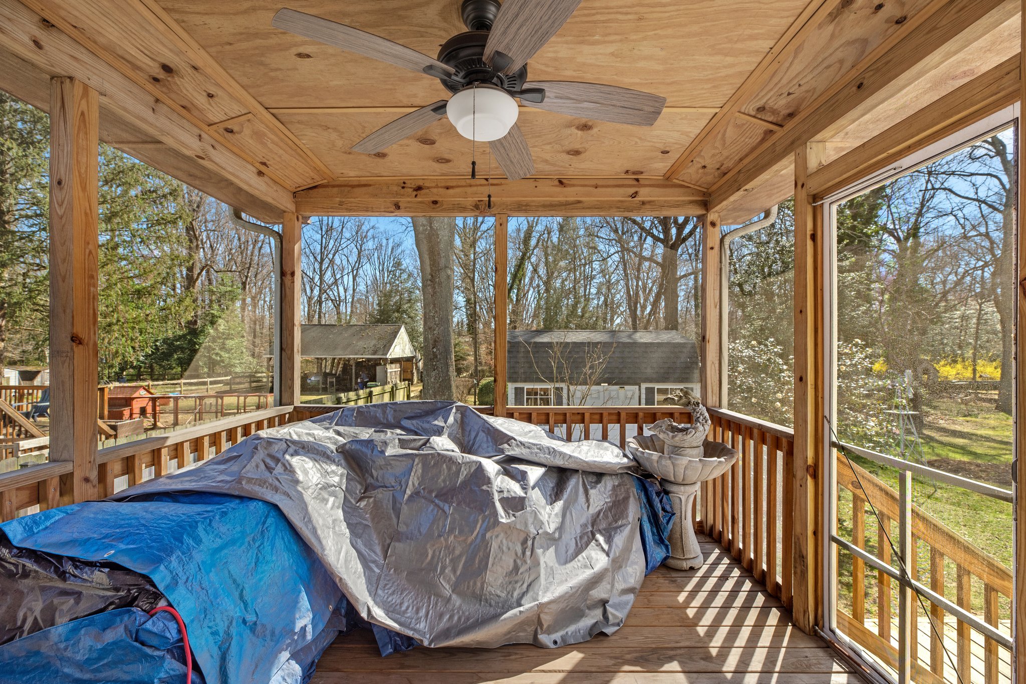 42. 1071 Omar Dr.jpg