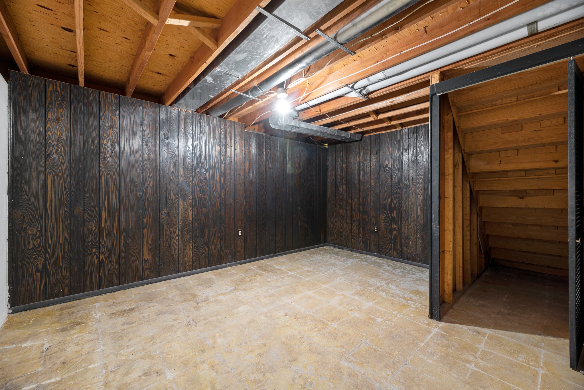 39. 1071 Omar Dr.jpg