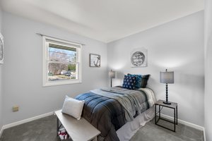 28. 1071 Omar Dr.jpg