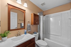 31. 1071 Omar Dr.jpg