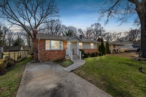 01. 1071 Omar Dr.jpg