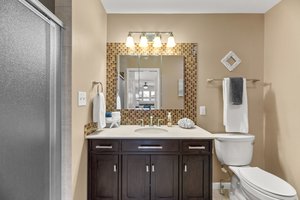 26. 1071 Omar Dr.jpg