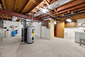 41. 1071 Omar Dr.jpg