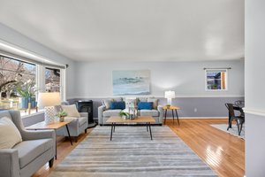 06. 1071 Omar Dr.jpg