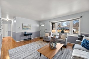 09. 1071 Omar Dr.jpg