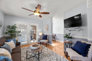 21. 1071 Omar Dr.jpg