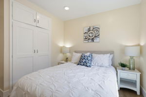 014_F8_1071 Sunnyside Dr