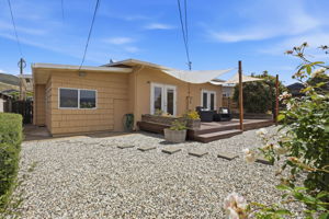 024_F8_1071 Sunnyside Dr