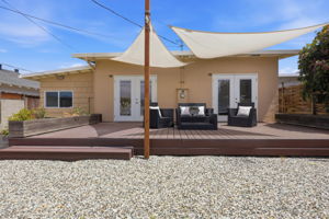 025_F8_1071 Sunnyside Dr