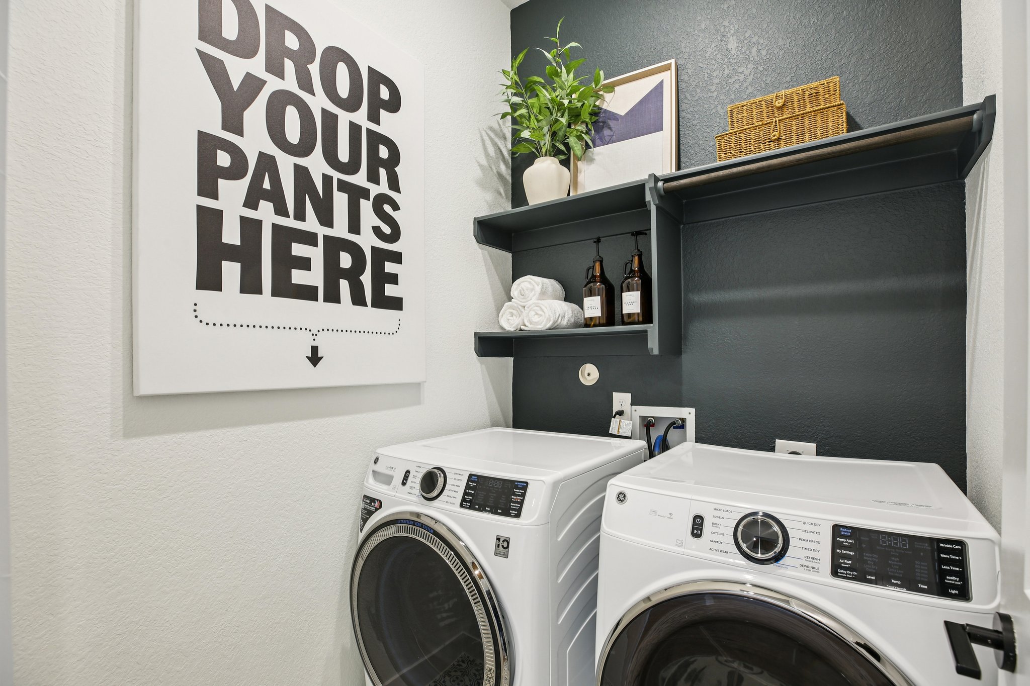 Linnaeus Ln-S0703-034.jpg