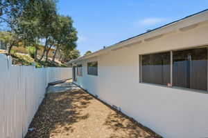 041_F8_1072 View Dr