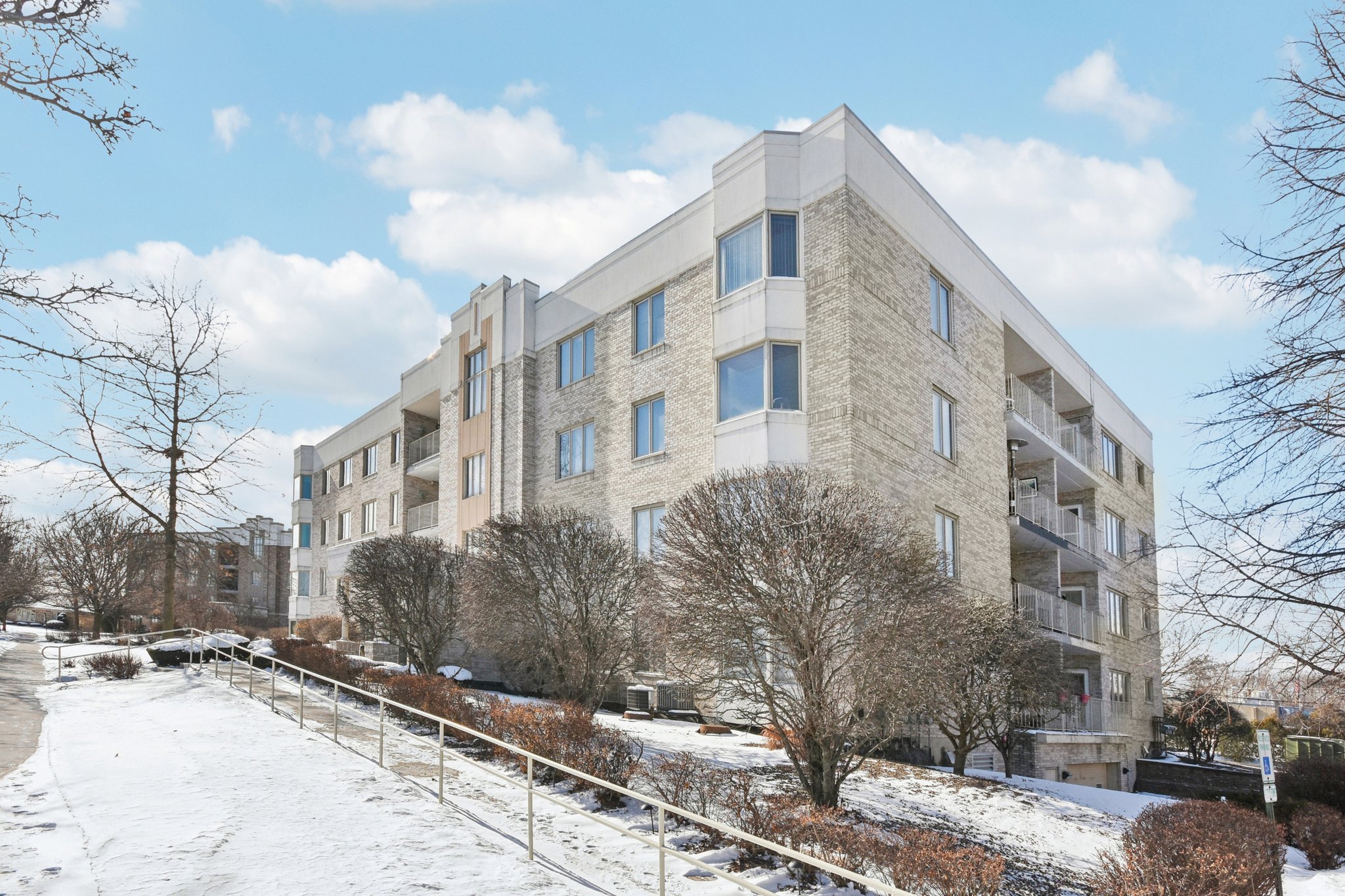 East Facing Penthouse Unit w North Balcony.jpg