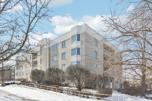 S Washington St-S3001-004.jpg