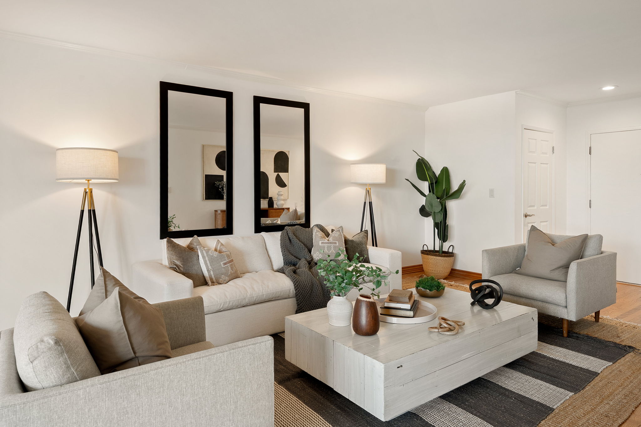 10725 Ohio Avenue PH2-7