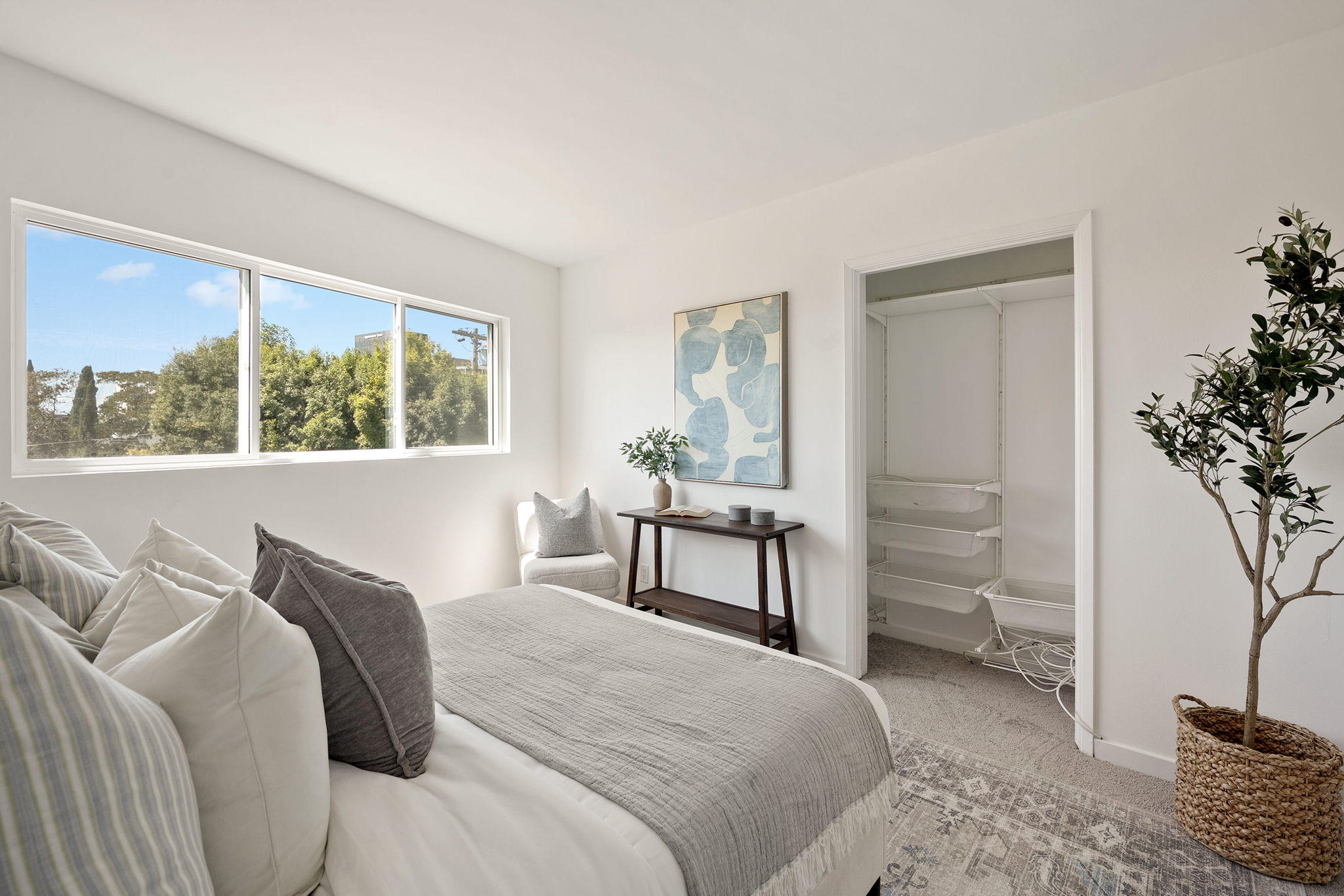 10725 Ohio Avenue PH2-21