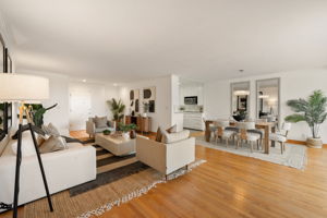 10725 Ohio Avenue PH2-8