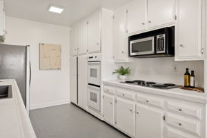 10725 Ohio Avenue PH2-19