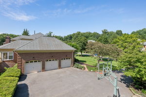 3 Car Side Loading Garage