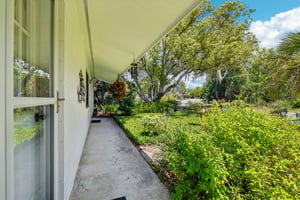 Central St-S2504-008.jpg