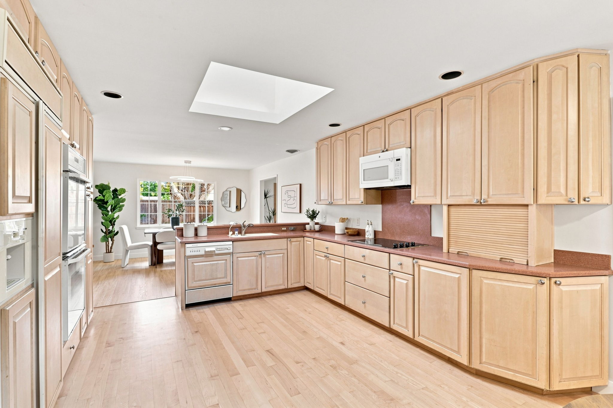 017_F8_1073 Enderby Way