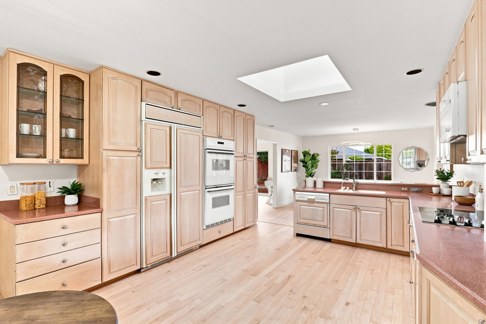 018_F8_1073 Enderby Way