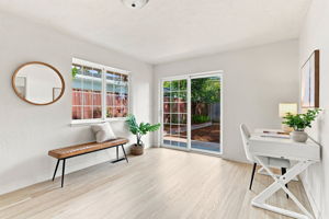 024_F8_1073 Enderby Way