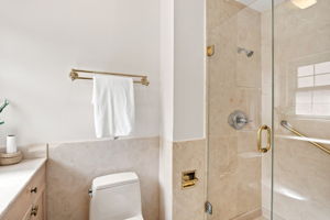033_F8_1073 Enderby Way