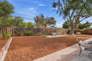 035_F8_1073 Enderby Way